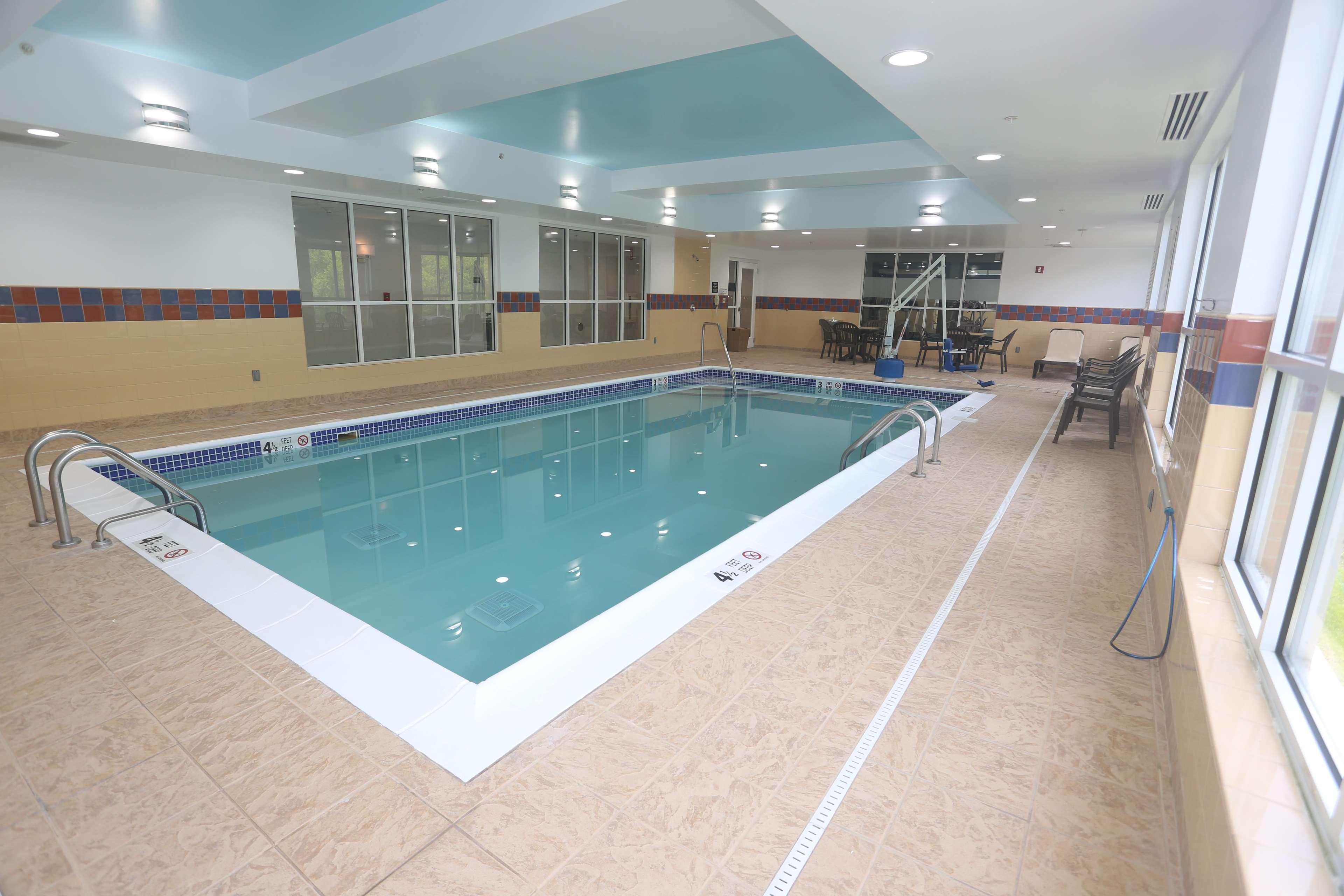 Hampton Inn Owego Exteriör bild