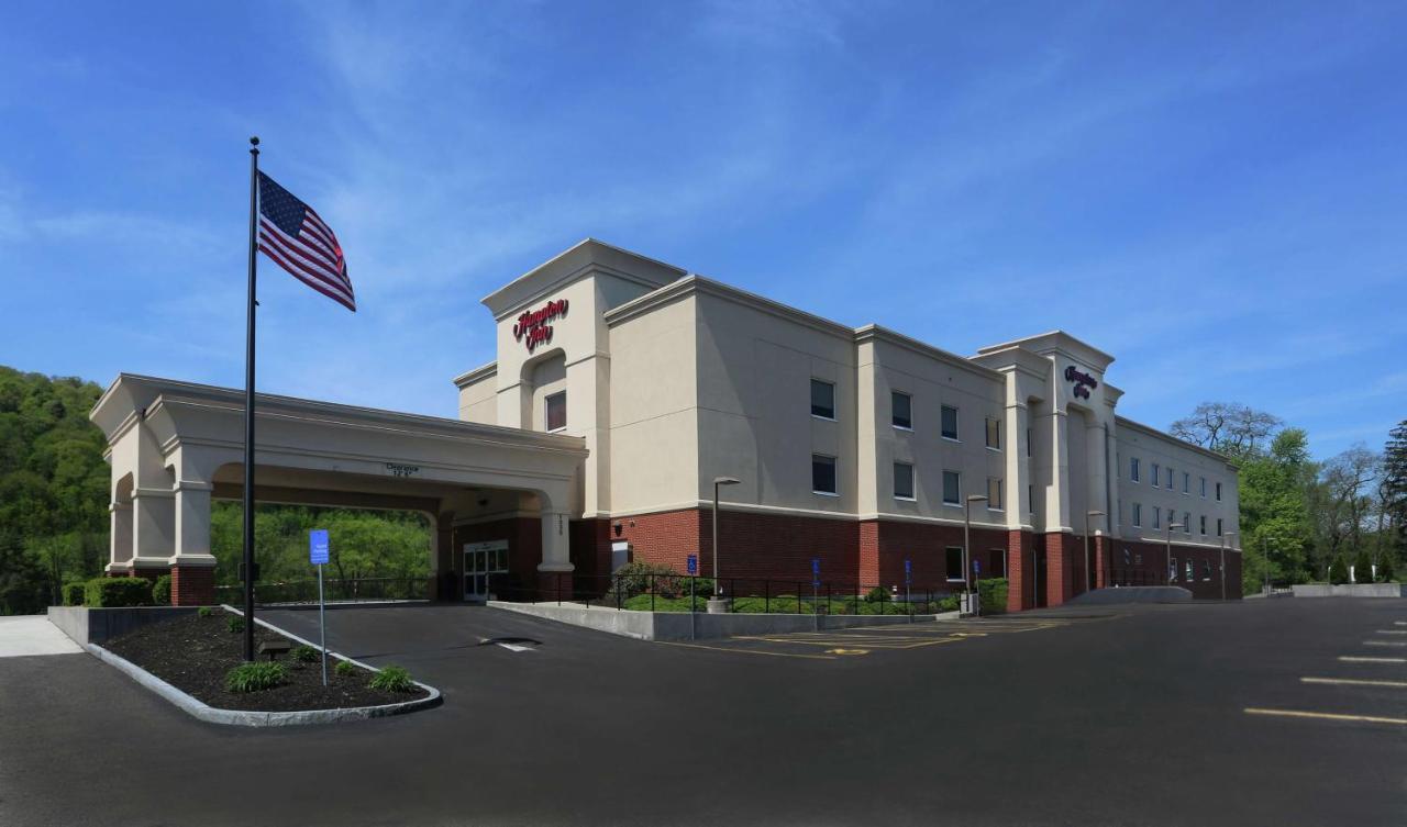 Hampton Inn Owego Exteriör bild