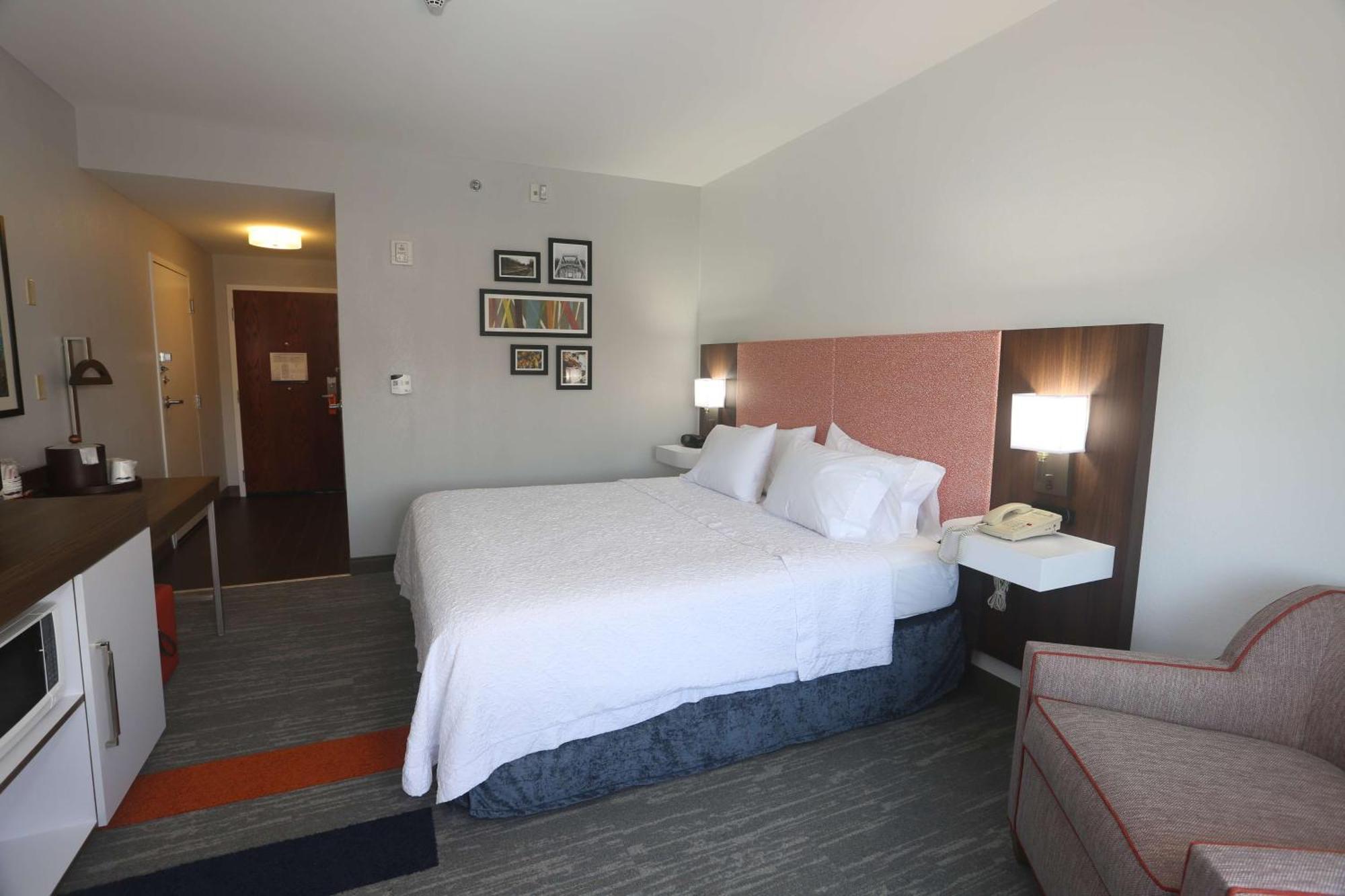Hampton Inn Owego Exteriör bild